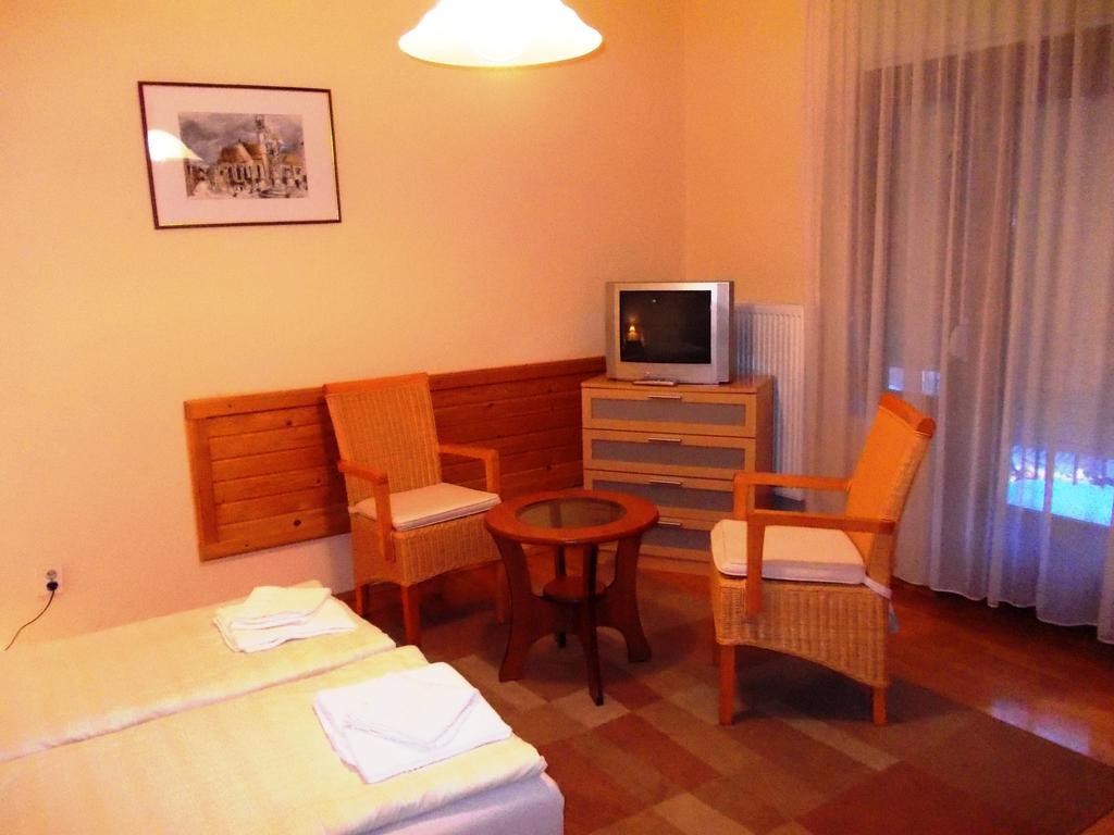 Villa City Center Хевиз Экстерьер фото