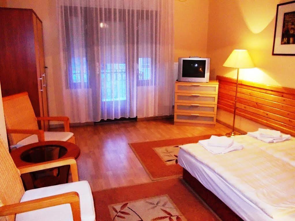 Villa City Center Хевиз Экстерьер фото